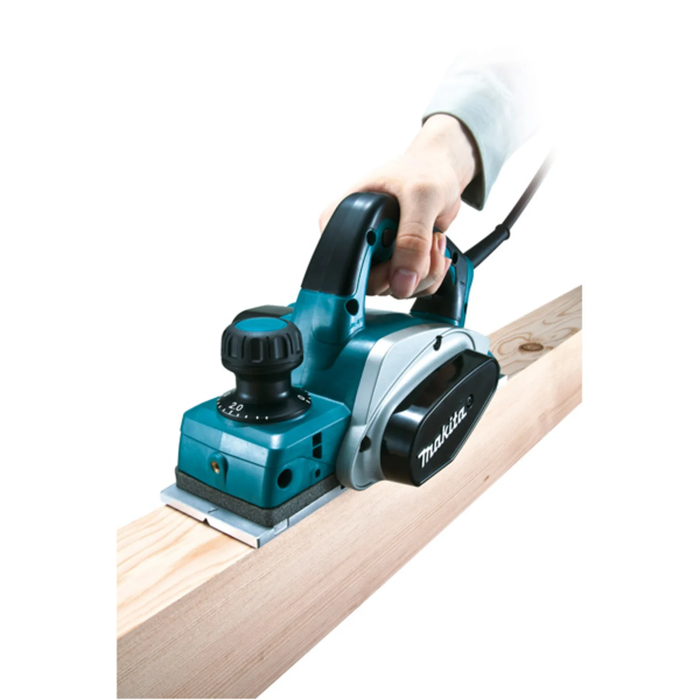 RABOT 620 W 82 MM + COFFRET MAKPAC MAKITA KP0800J